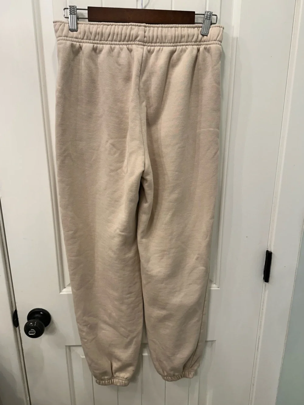 Alo Yoga Accolade Sweatpant Tan Oatmeal Beige Fleece Joggers Size S